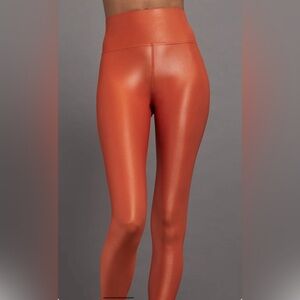 Carbon38 Takara Legging NWOT